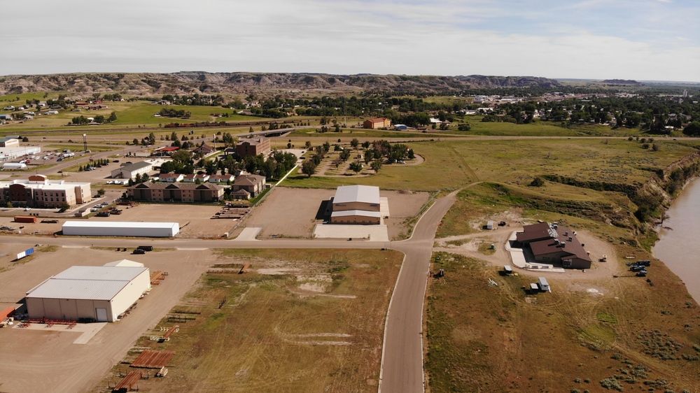 Functional +/-18,000+ SQ FT Shop on 3.11 Acres in Glendive, MT: 123 W Oregon Ln, Glendive, MT 59330